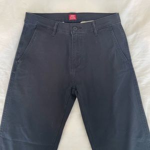 NWOT Men’s Levi’s XX Chino Standard Taper black size 30x32.  Never worn